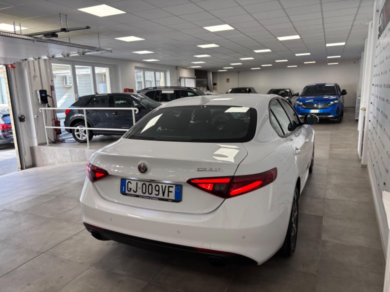Alfa Romeo Giulia 2.2 t Super Business 160cv auto