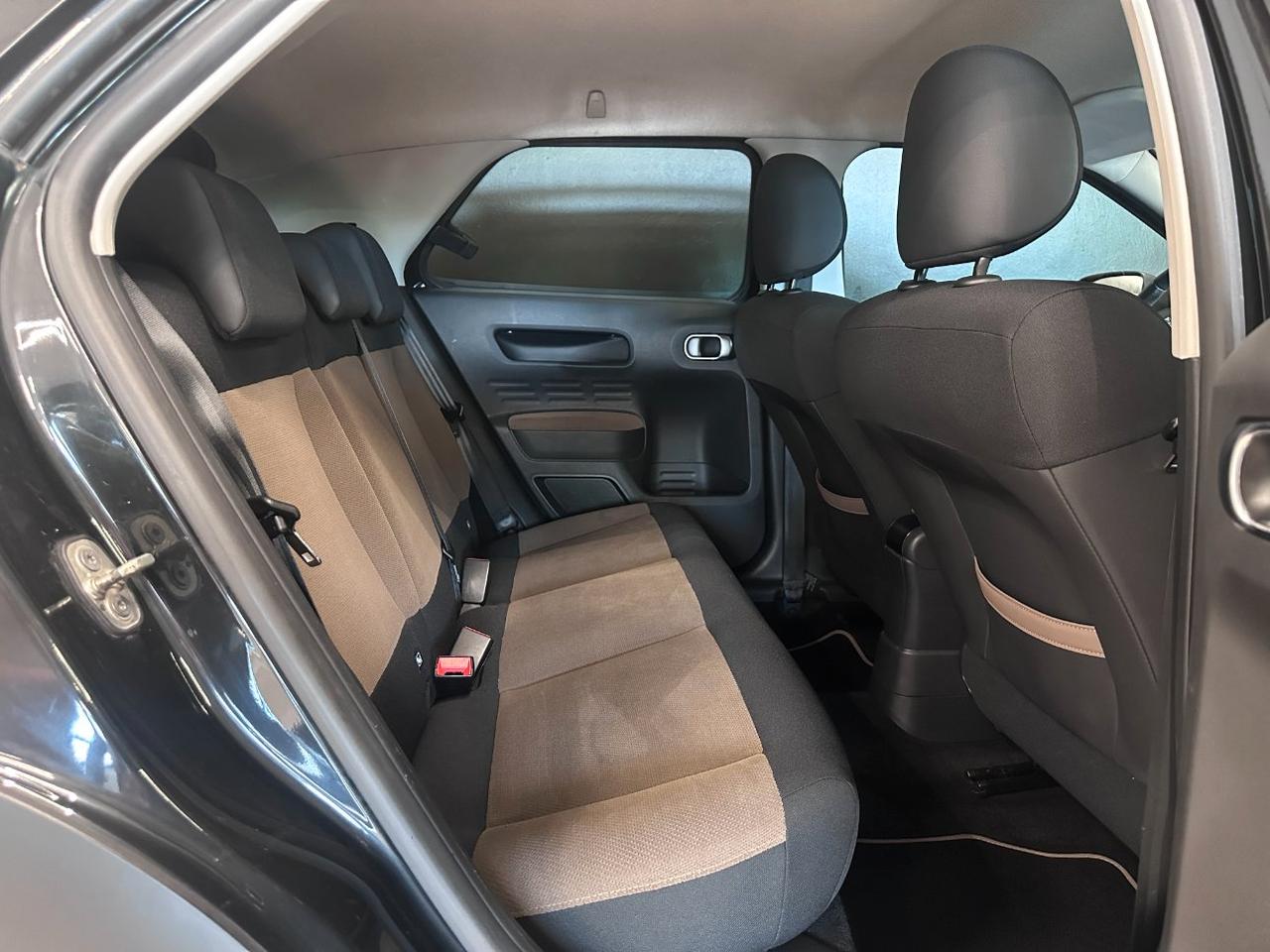 Citroen C4 Cactus 1.6 bluehdi Just Black 100cv