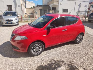 Lancia Ypsilon 1.2 69 CV 5 porte S&S Gold