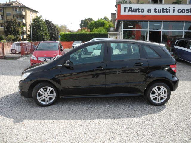MERCEDES-BENZ B 180 NGT BlueEFFICIENCY -METANO dalla casa rev. 05/2026