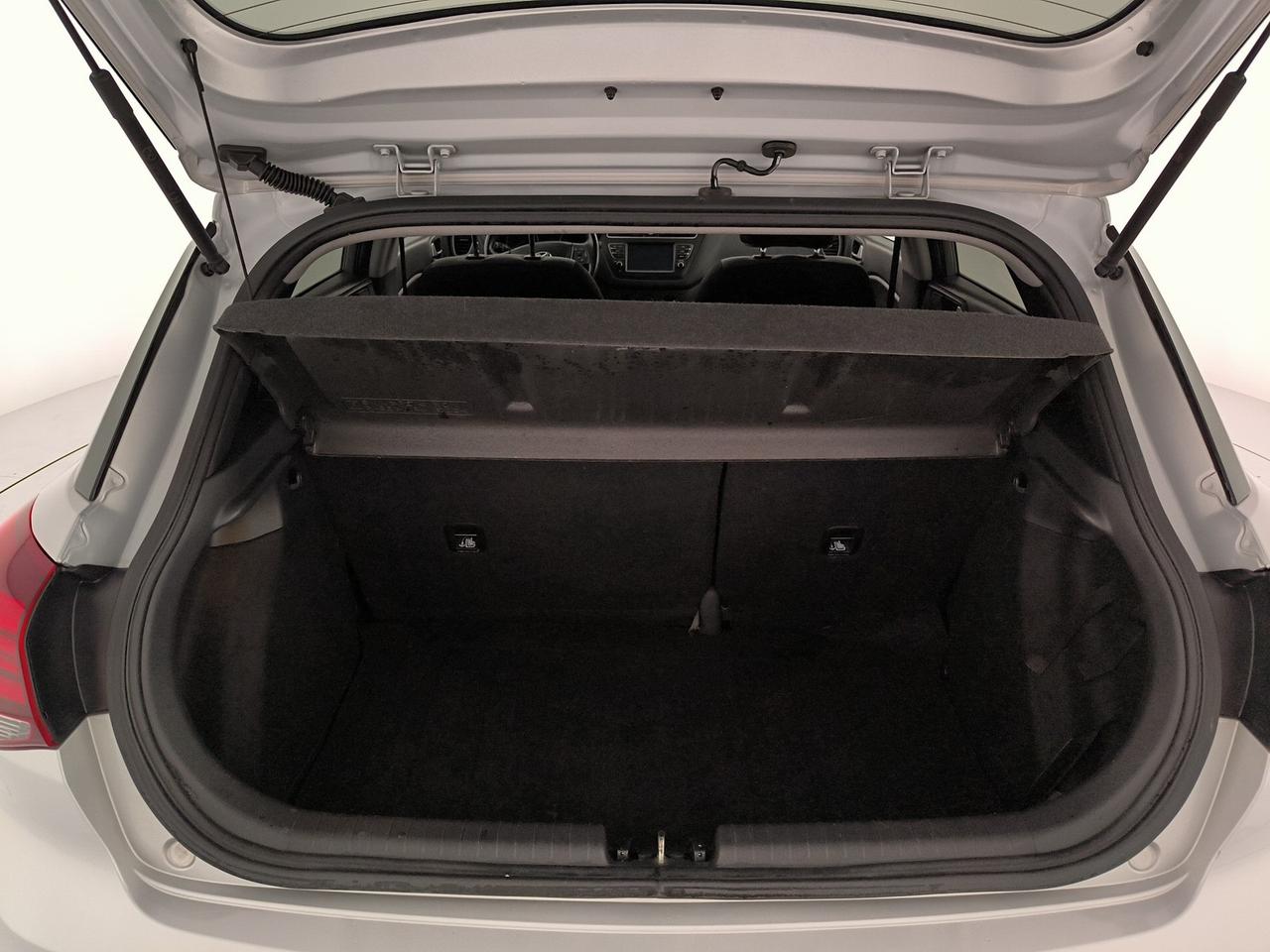 Hyundai i20 5p 1.2 mpi connectline 75cv