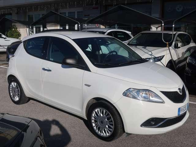 Lancia Ypsilon Ypsilon 1.2 Silver 69cv - Per Neopat.