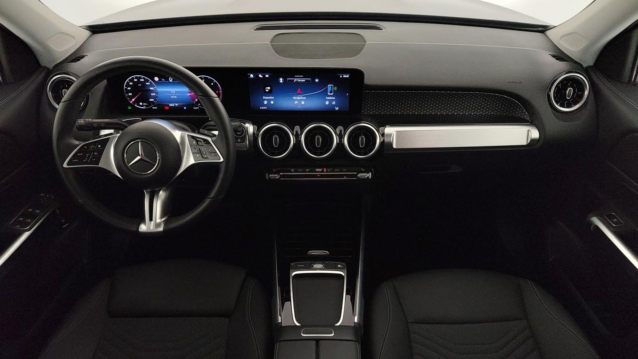 Mercedes-Benz GLB 180 d Progressive Advanced auto