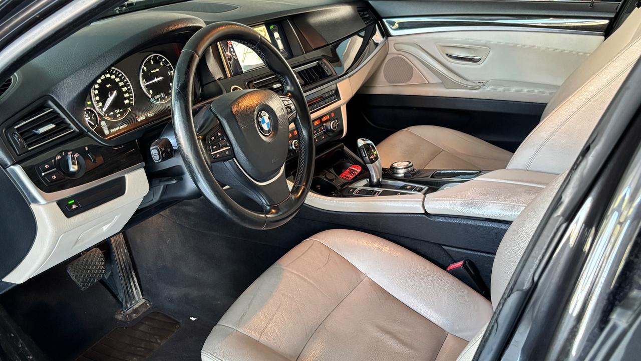 Bmw 520 520d xDrive Luxury
