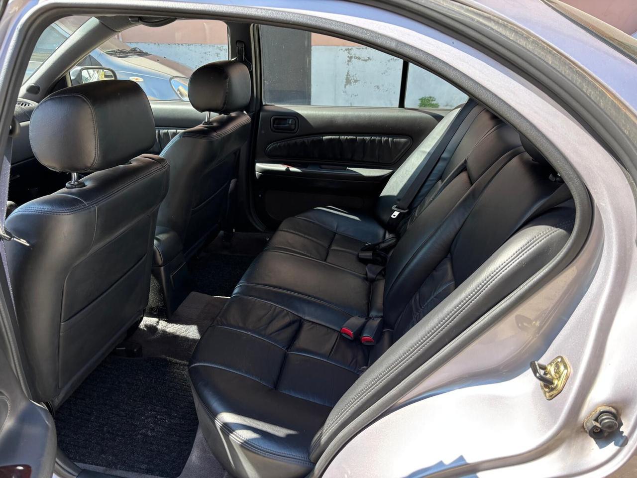 Nissan Maxima QX 2.0i V6 24V cat ASI