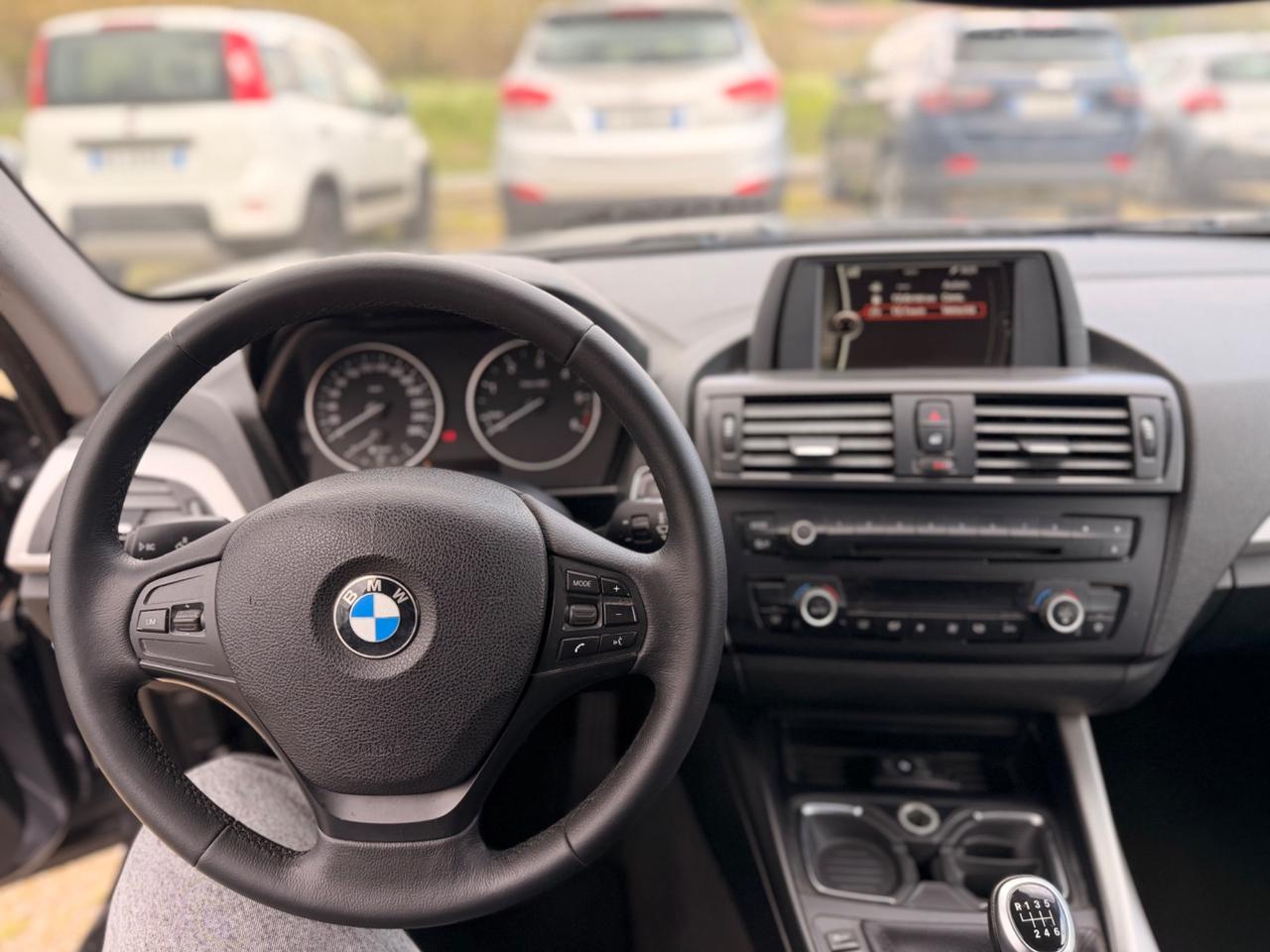 Bmw 118 118d 5p. Msport
