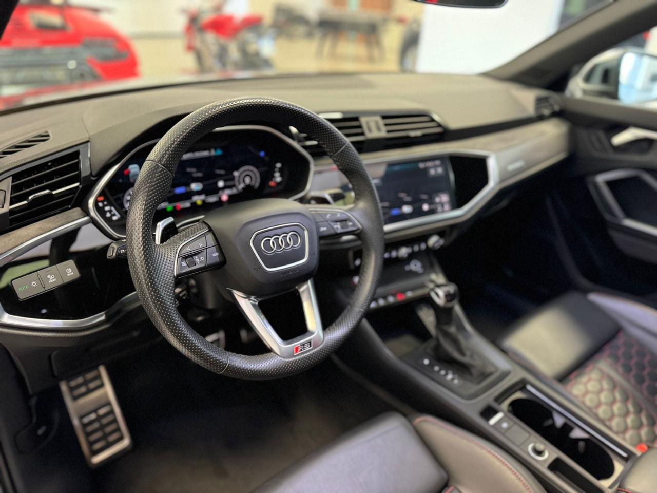 Audi Q3 SPB 45 TFSI quattro S tronic Identity Black