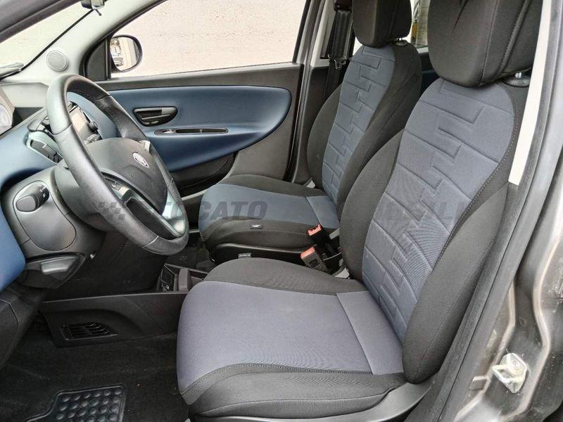 Lancia Ypsilon Ypsilon 1.0 firefly hybrid Platino s&s 70cv