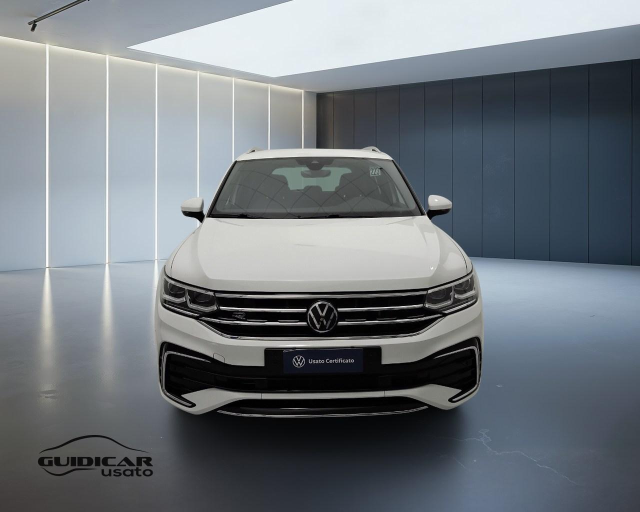 VOLKSWAGEN Tiguan II 2021 - Tiguan 2.0 tdi R-Line 4motion 150cv dsg