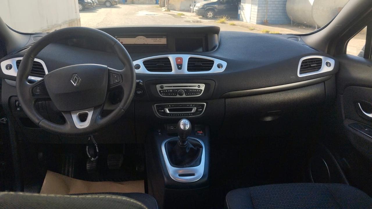 Renault Scenic Scénic X-Mod 1.9 dCi 130CV Luxe