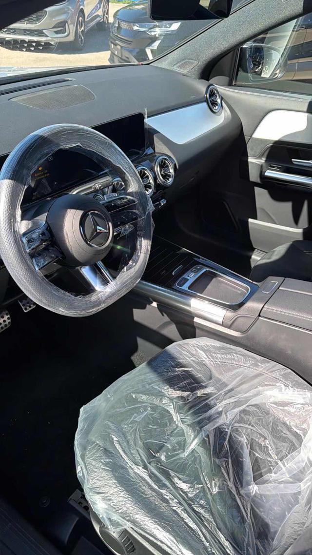 MERCEDES-BENZ GLA 200 d Automatic Edition AMG Line + Tetto