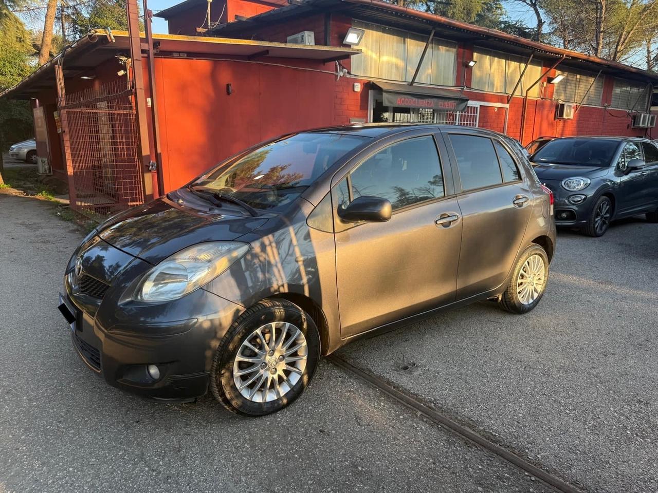 Toyota Yaris 1.3 5 porte