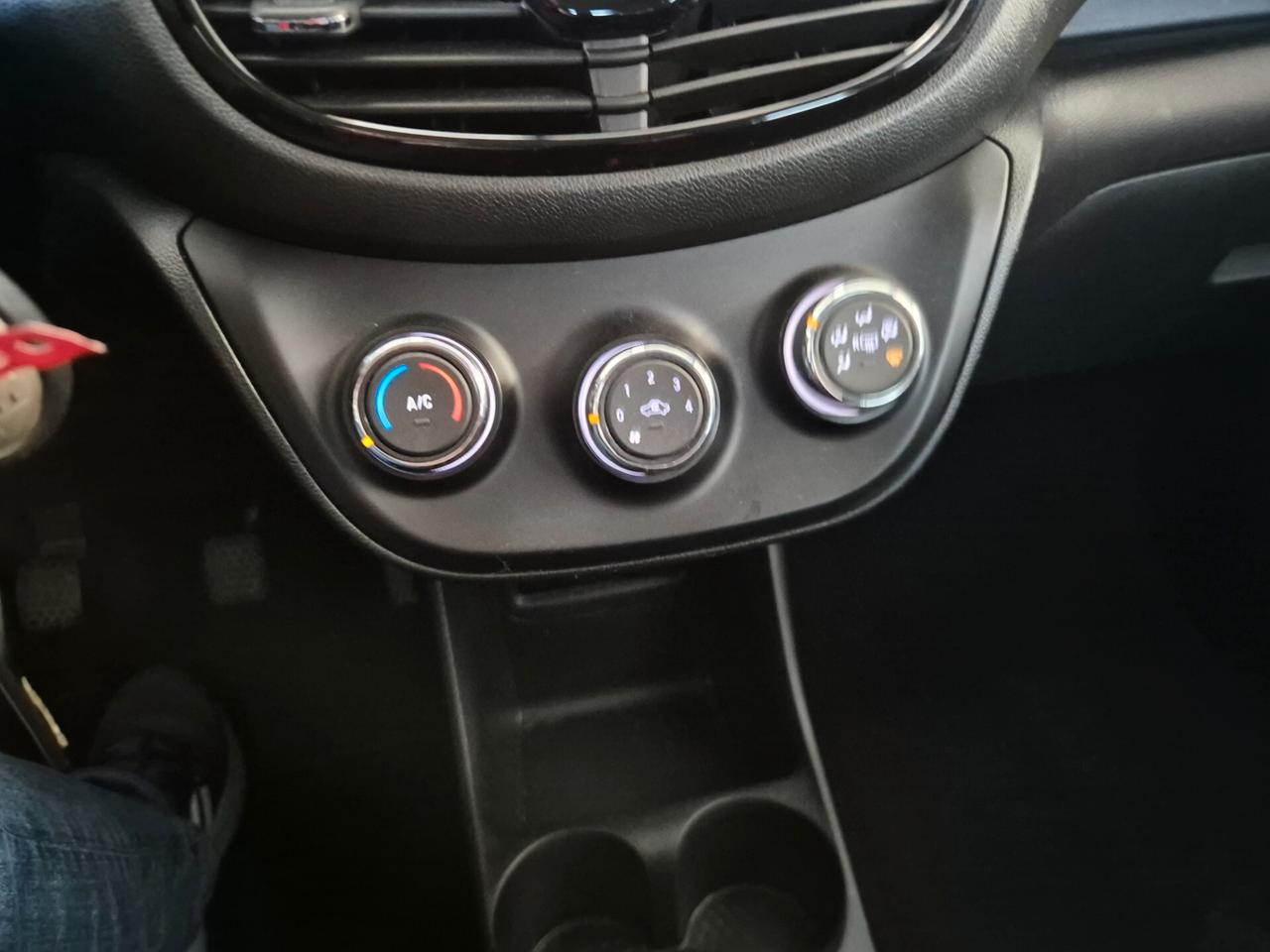Opel Karl Rocks 1.0 73 CV