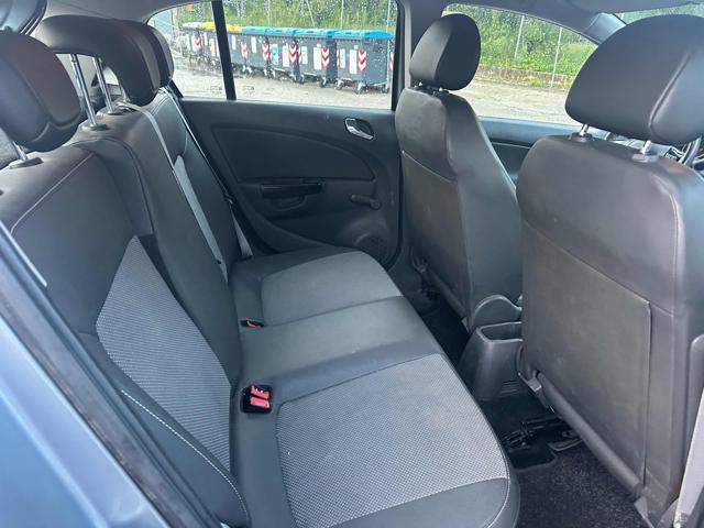 OPEL Corsa 1.4 16V 5 porte Cosmo senza nessun lavoro da fare