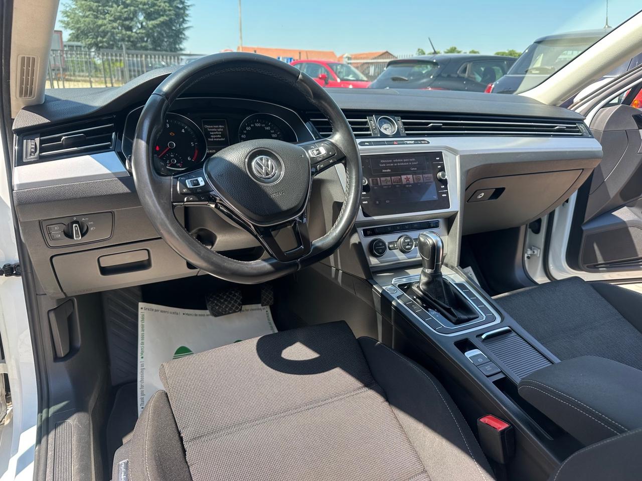Volkswagen Passat Variant 1.6 TDI SCR DSG Business BMT