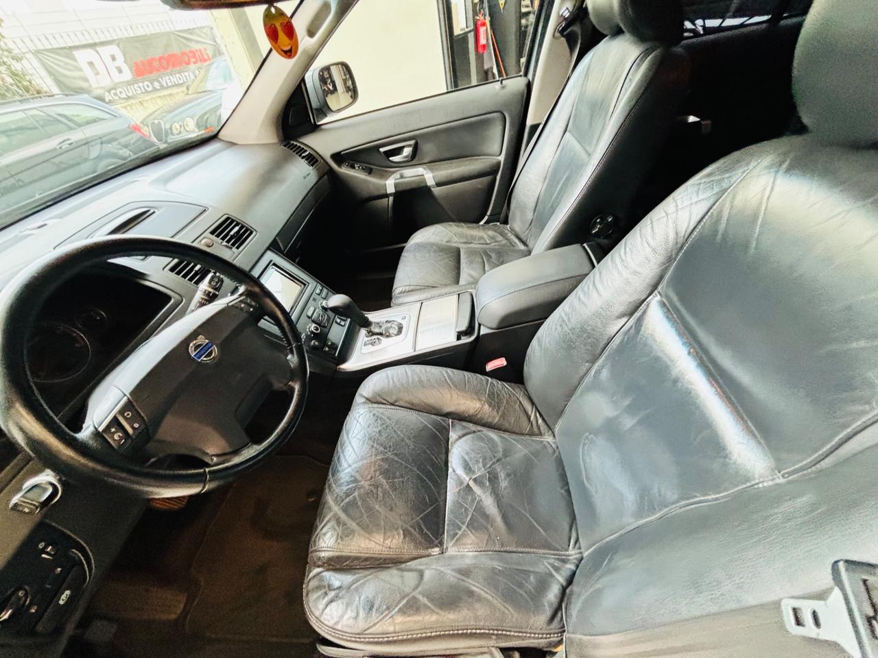 Volvo XC 90 XC90 2.4 D5 185 CV aut. AWD Executive