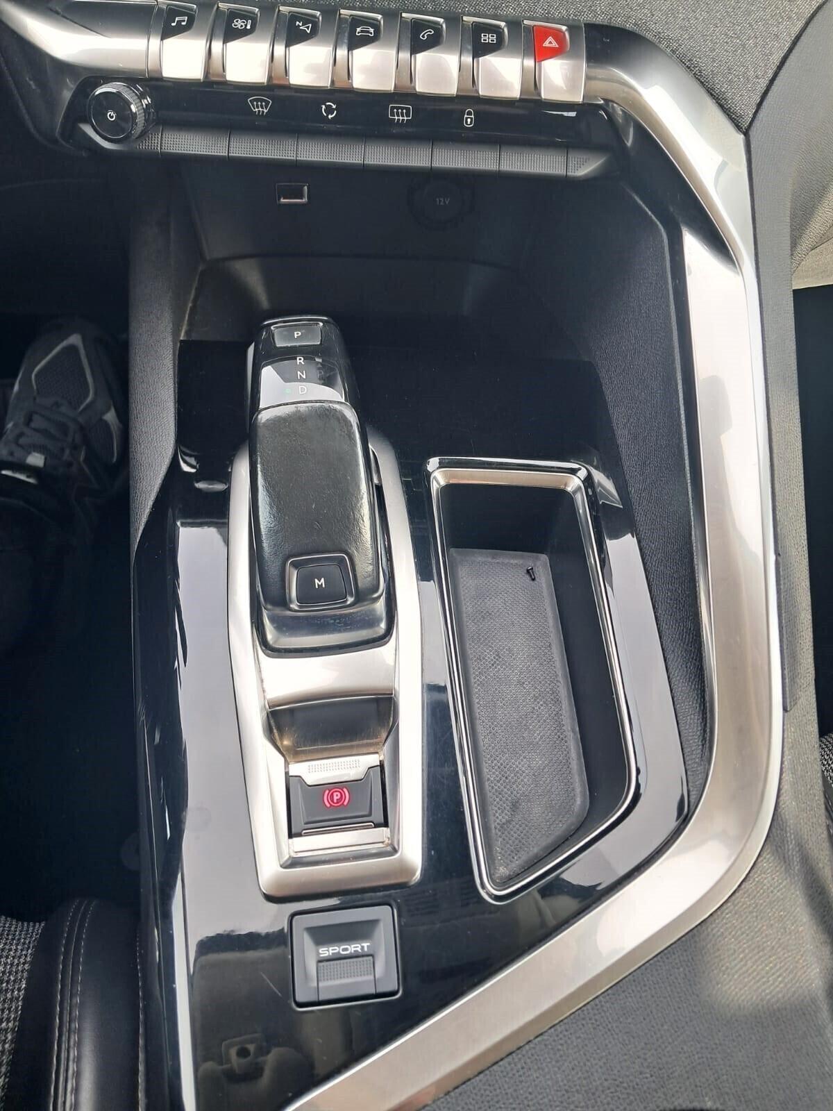 Peugeot 3008 1.6 BlueHDi 120 Cv S&S EAT6 Allure