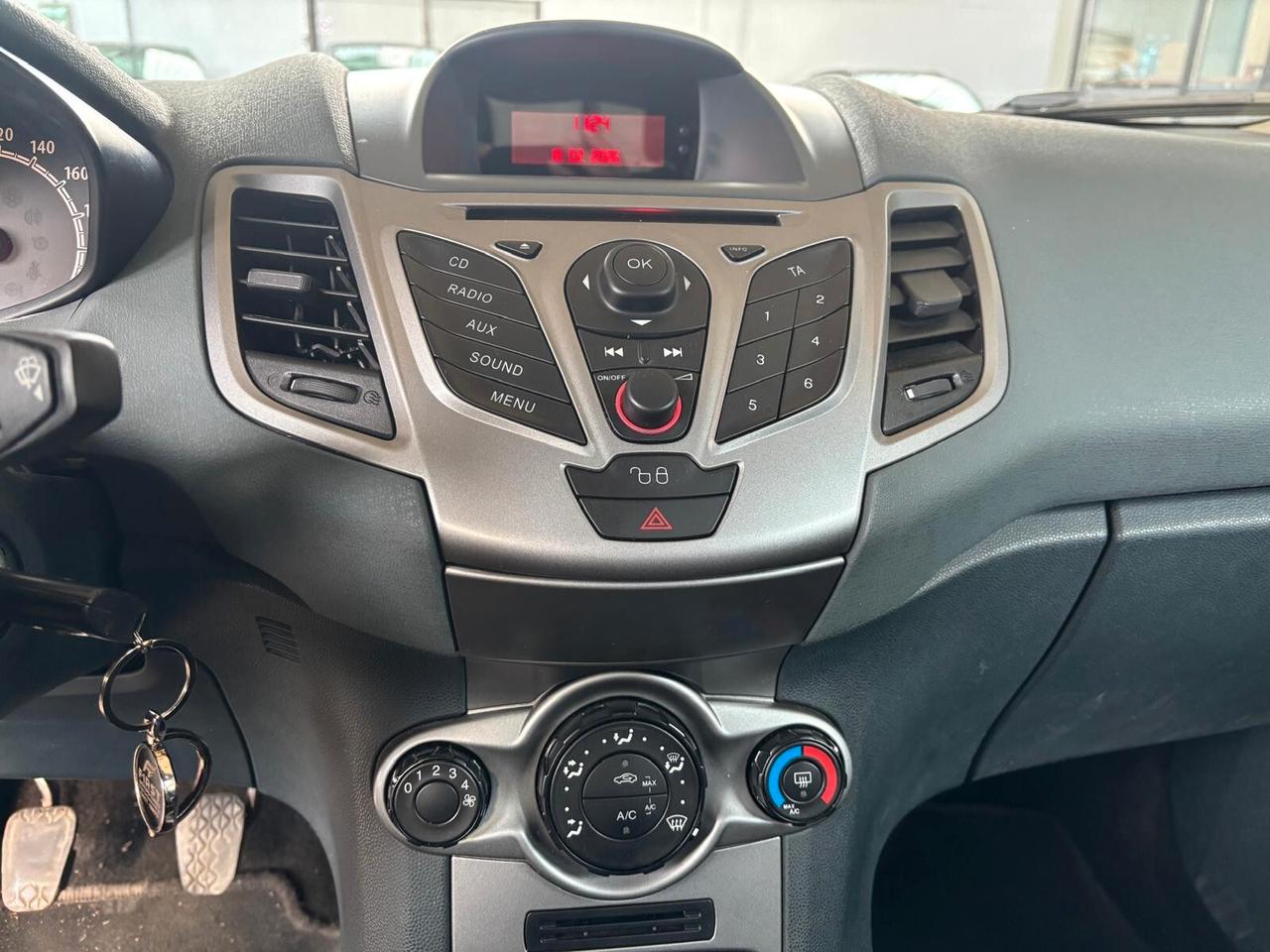 Ford Fiesta 1.4 5 porte Bz.- GPL Titanium