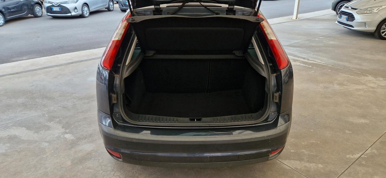 Ford Focus 1.8 TDCi 115cv ** INDISTRUTTIBILE **