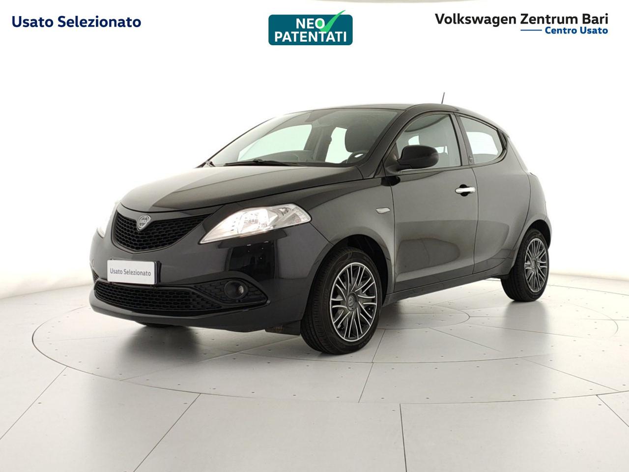 Lancia Ypsilon 1.0 firefly hybrid gold s&s 70cv