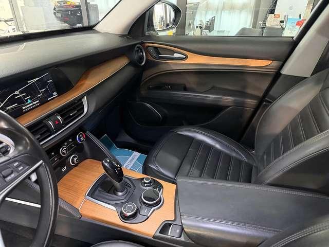 Alfa Romeo Stelvio Benzina 280Cv Tagliandi certificati