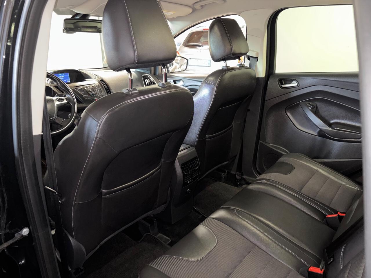 Ford Kuga 2.0 TDCI 4WD AUTOMATICA Titanium