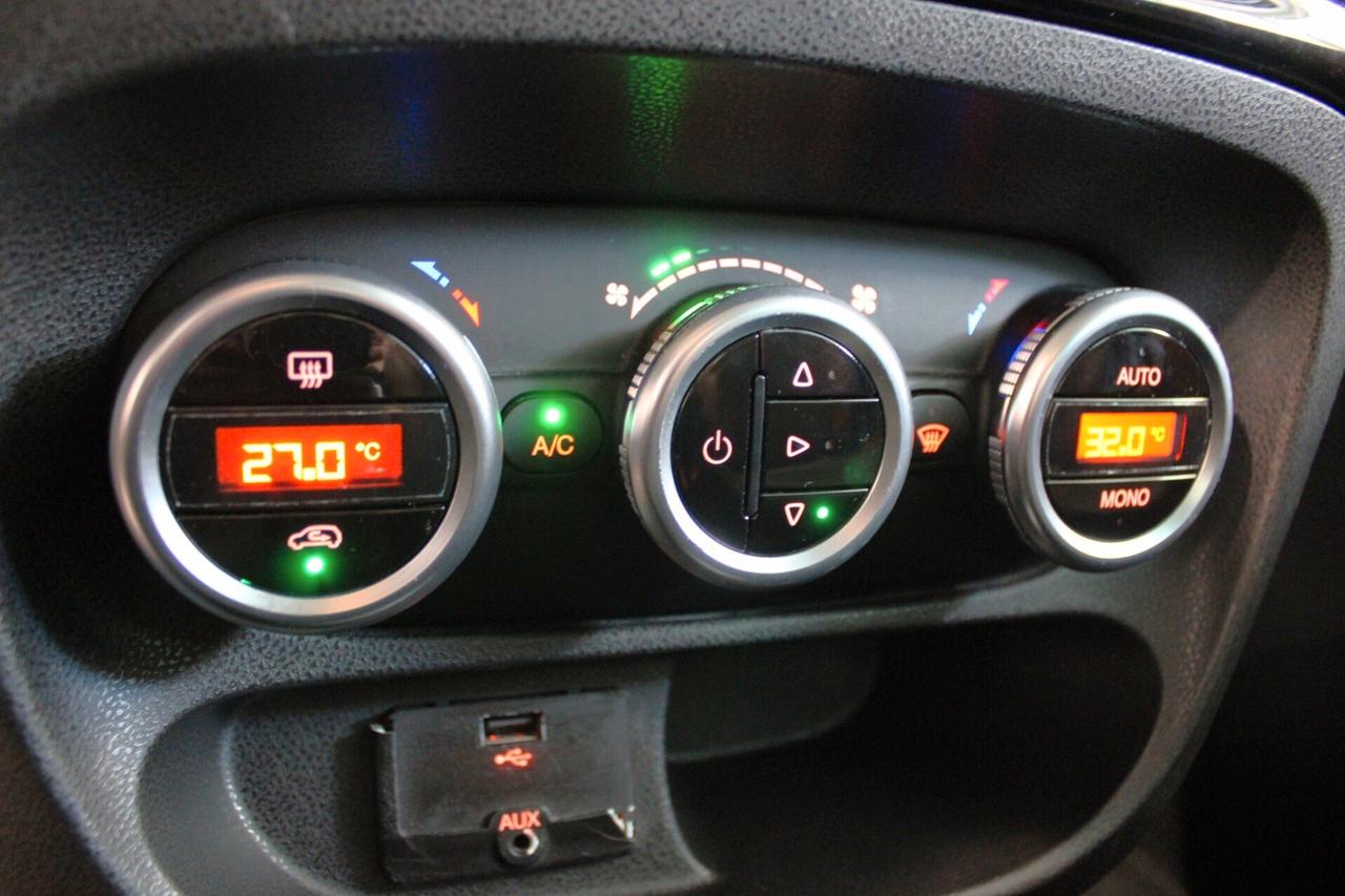 FIAT 500L 1.6 Mjet Trekking - 2013