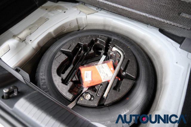 VOLKSWAGEN Polo 1.0 TSI STYLE NEOPATENTATI FARI LED