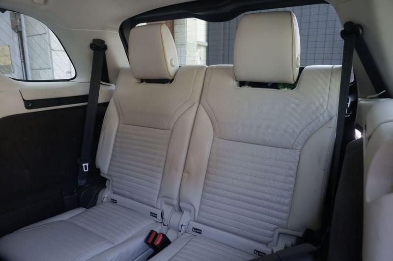 Land Rover Discovery Land Rover Discovery 2.0 SD4 240 CV HSE Luxury 7 Posti Unicoproprietario