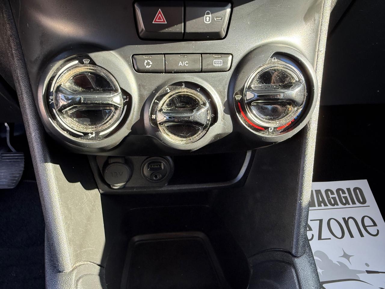 Peugeot 208 1.2 VTi 82 CV 5 porte