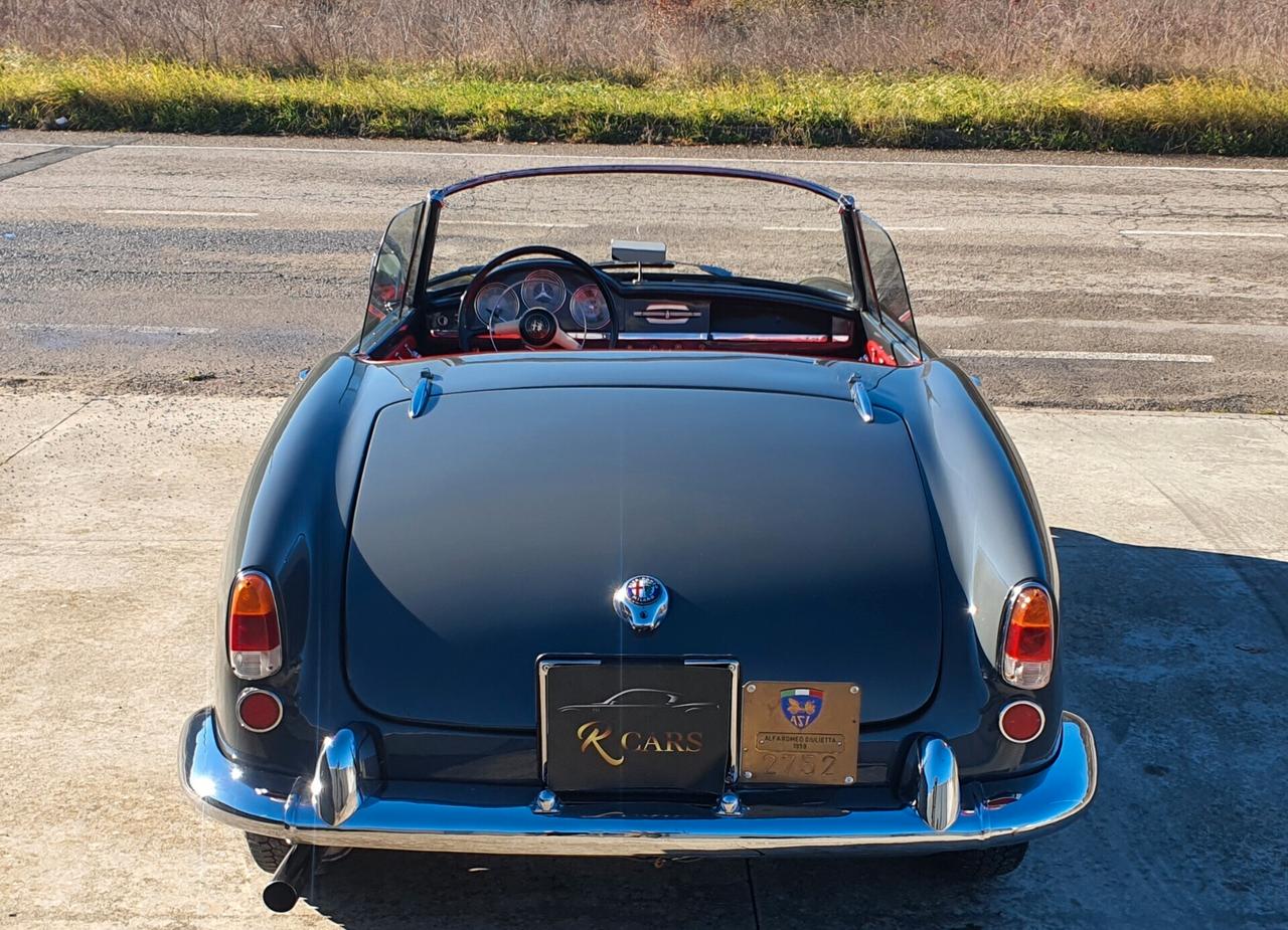 Giulietta Spider PASSO CORTO (750 D)