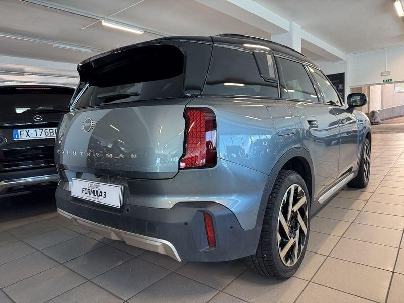 MINI Mini Countryman U25 Mini C Favoured Countryman