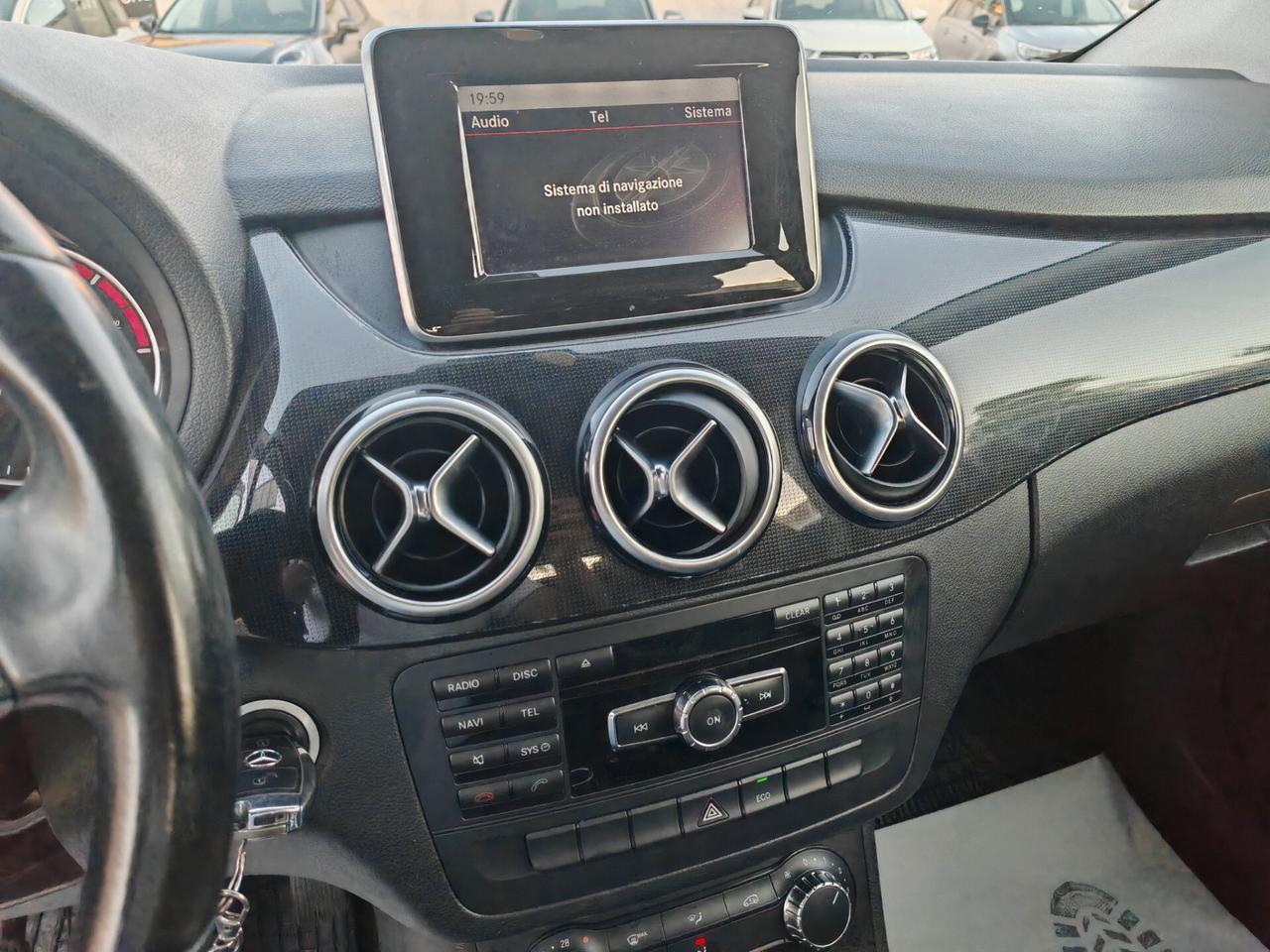 Mercedes benz classe B 180cdi fulll 2013