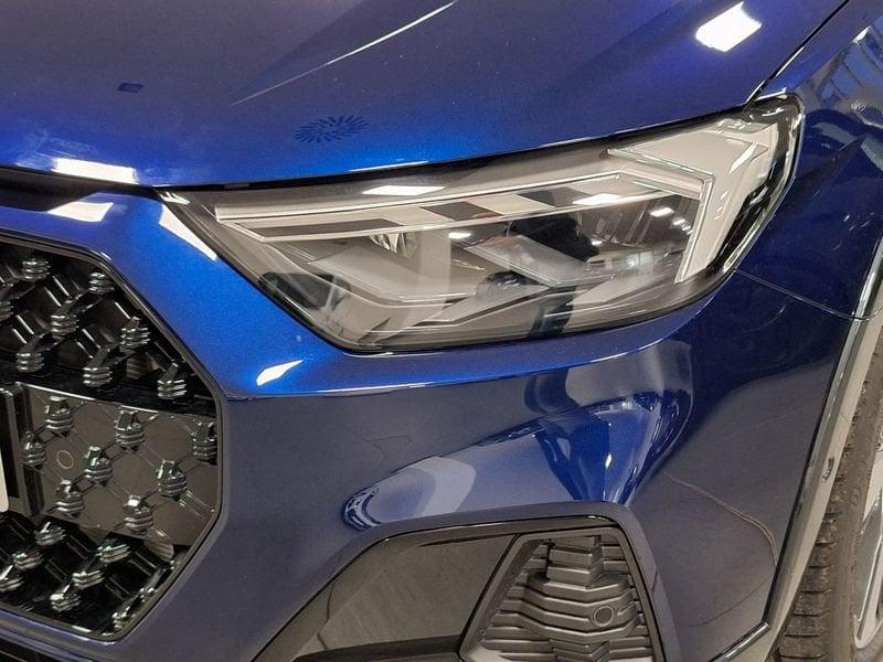 Audi A1 A1 allstreet 30 TFSI S tronic Identity Contrast