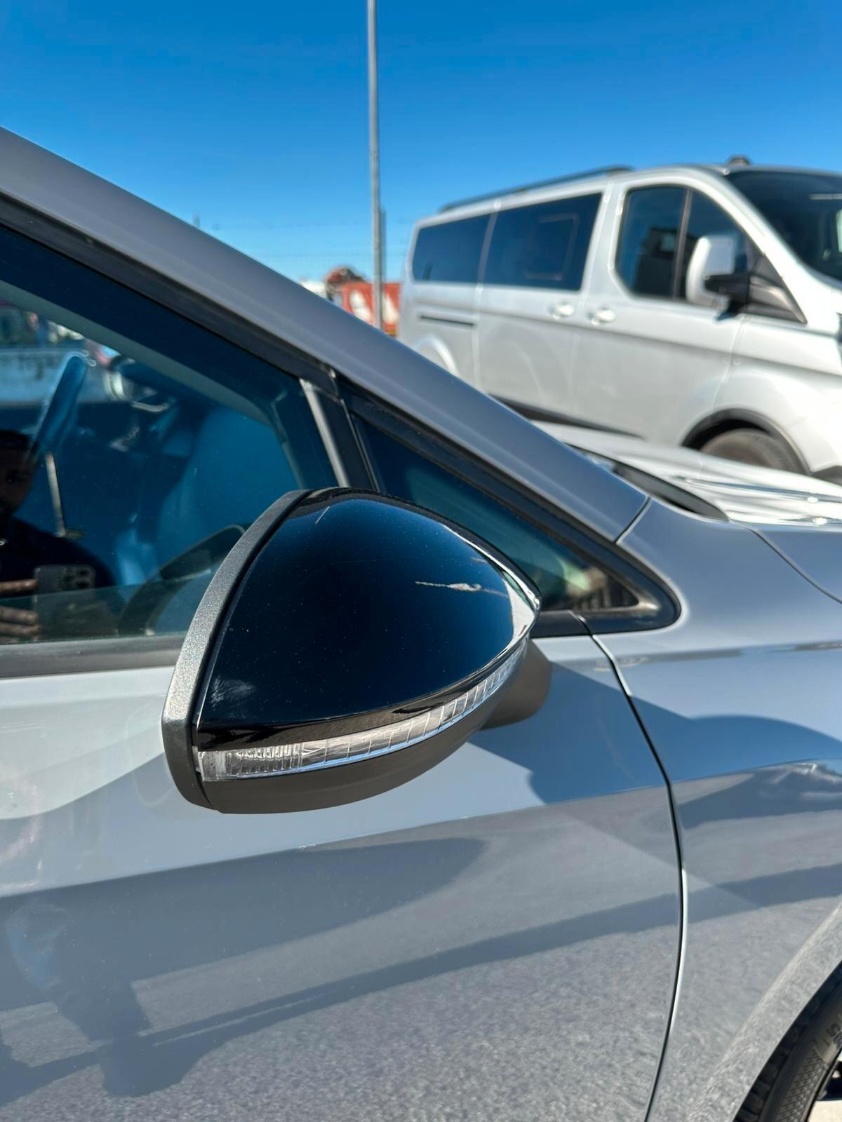 Volkswagen Golf VIII 2.0 TDI DSG UNITED