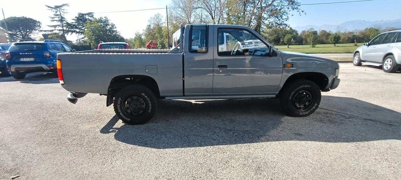 Nissan Pick Up 2.5 diesel 2 porte King Cab