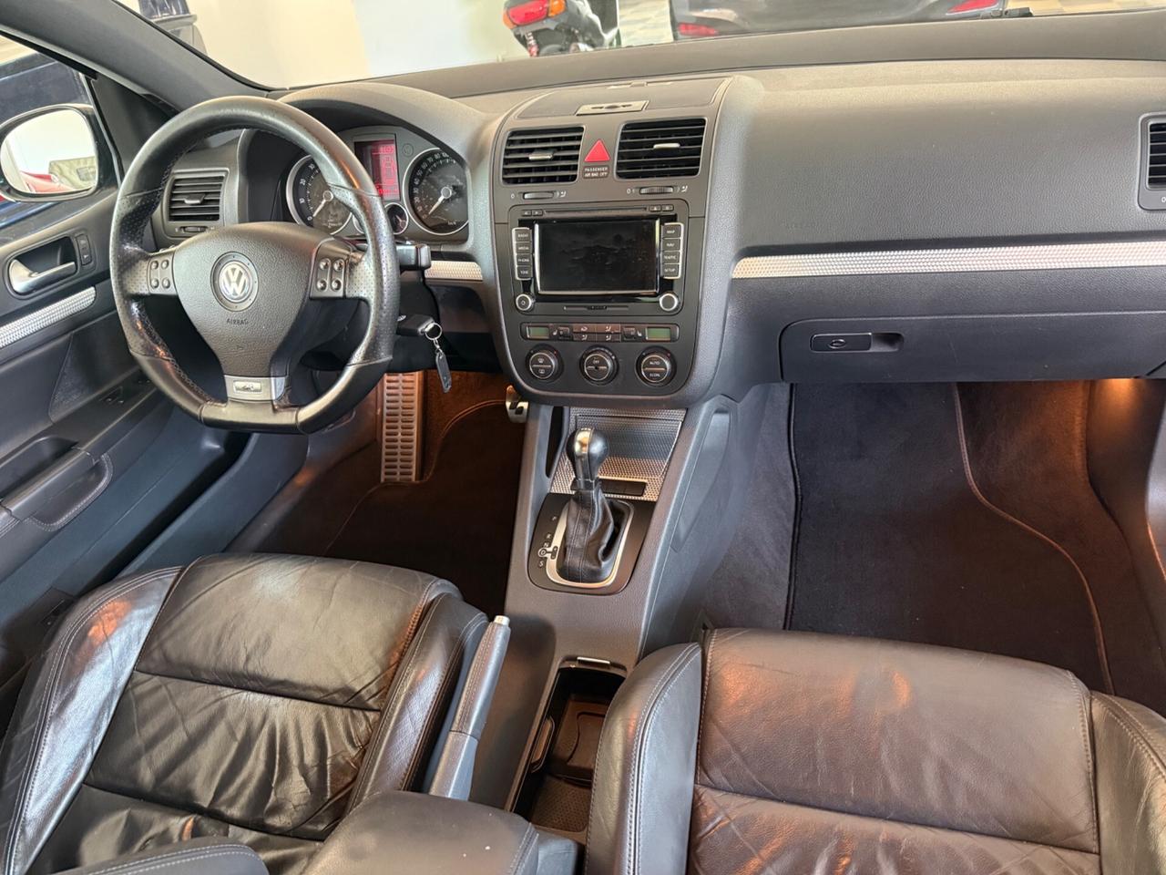 Volkswagen Golf 3.2 VR6 4mot. 3p. R32