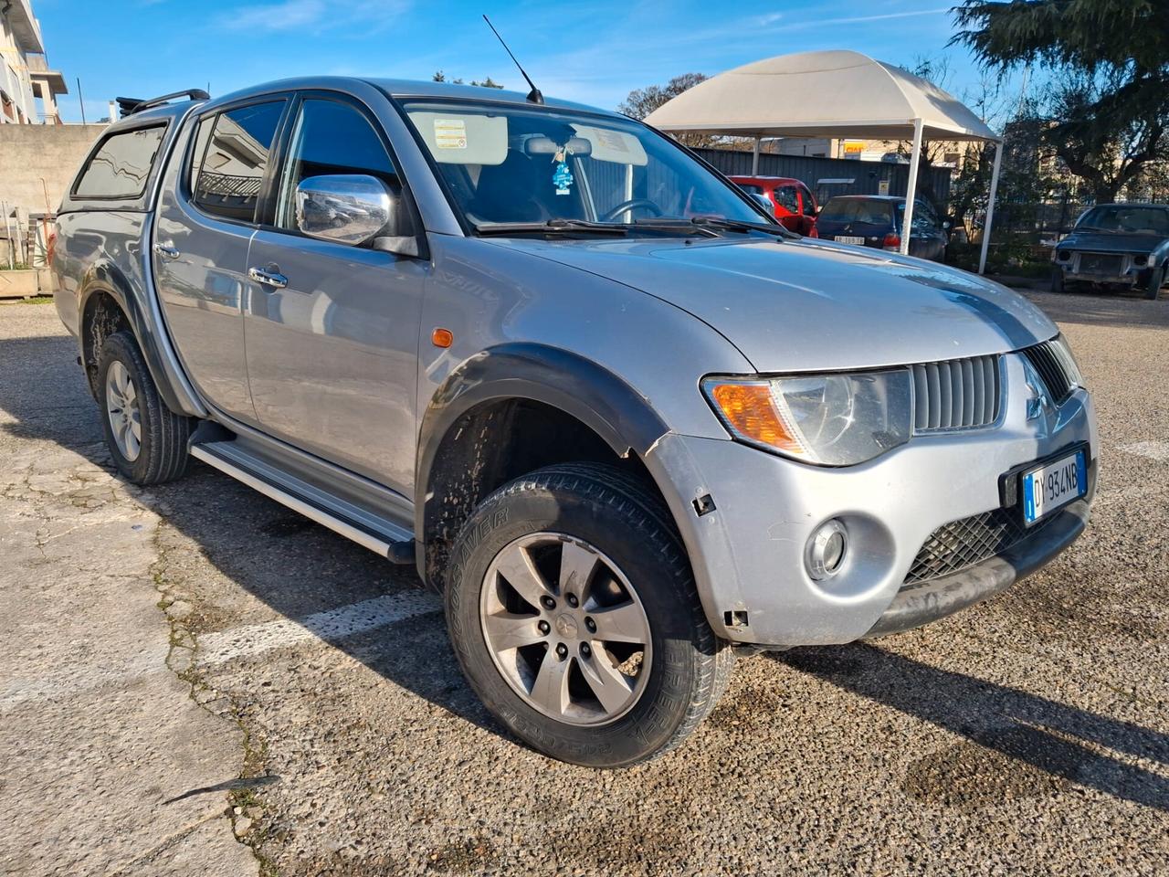Mitsubishi L200 2.5 DI-D/136CV DC Invite Plus