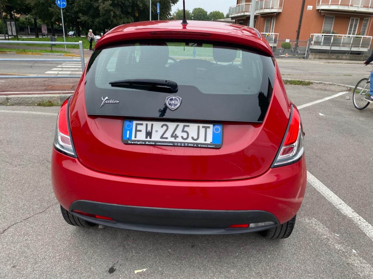 Lancia Ypsilon 1.2 69 CV 5 porte Elefantino Blu