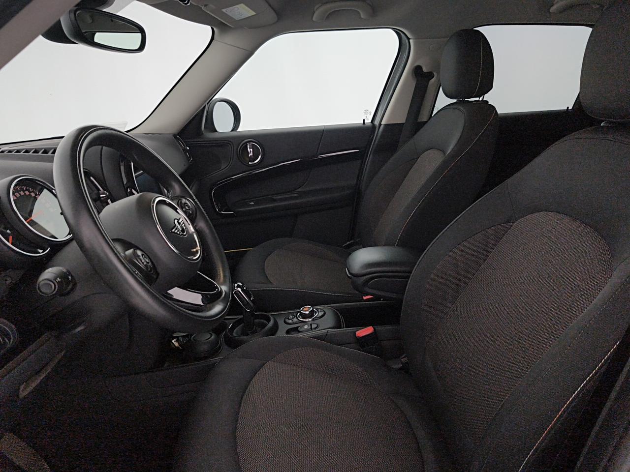 MINI Countryman Cooper D Hype