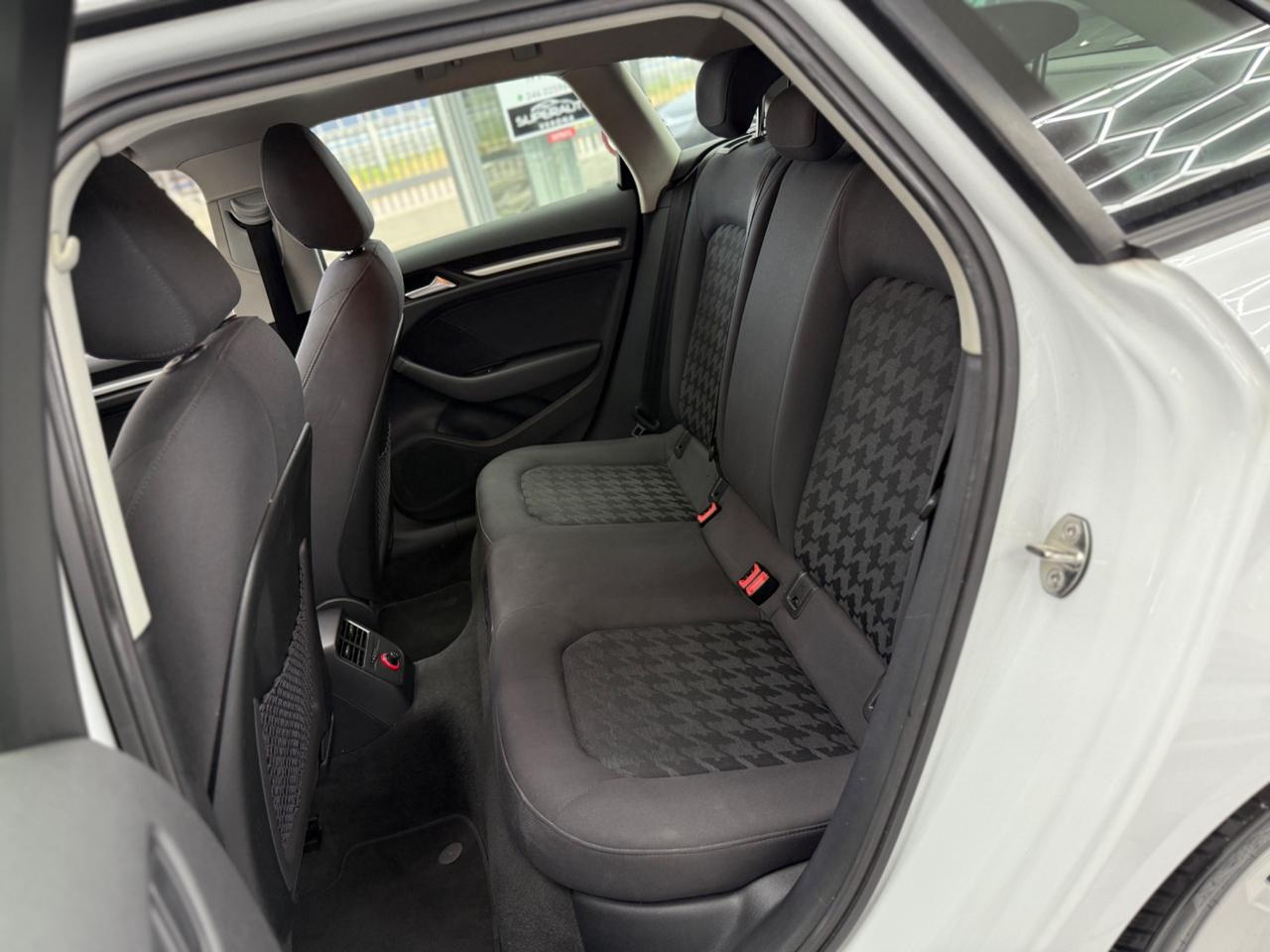 Audi A3 2.0 TDI 150 CV clean diesel Ambition