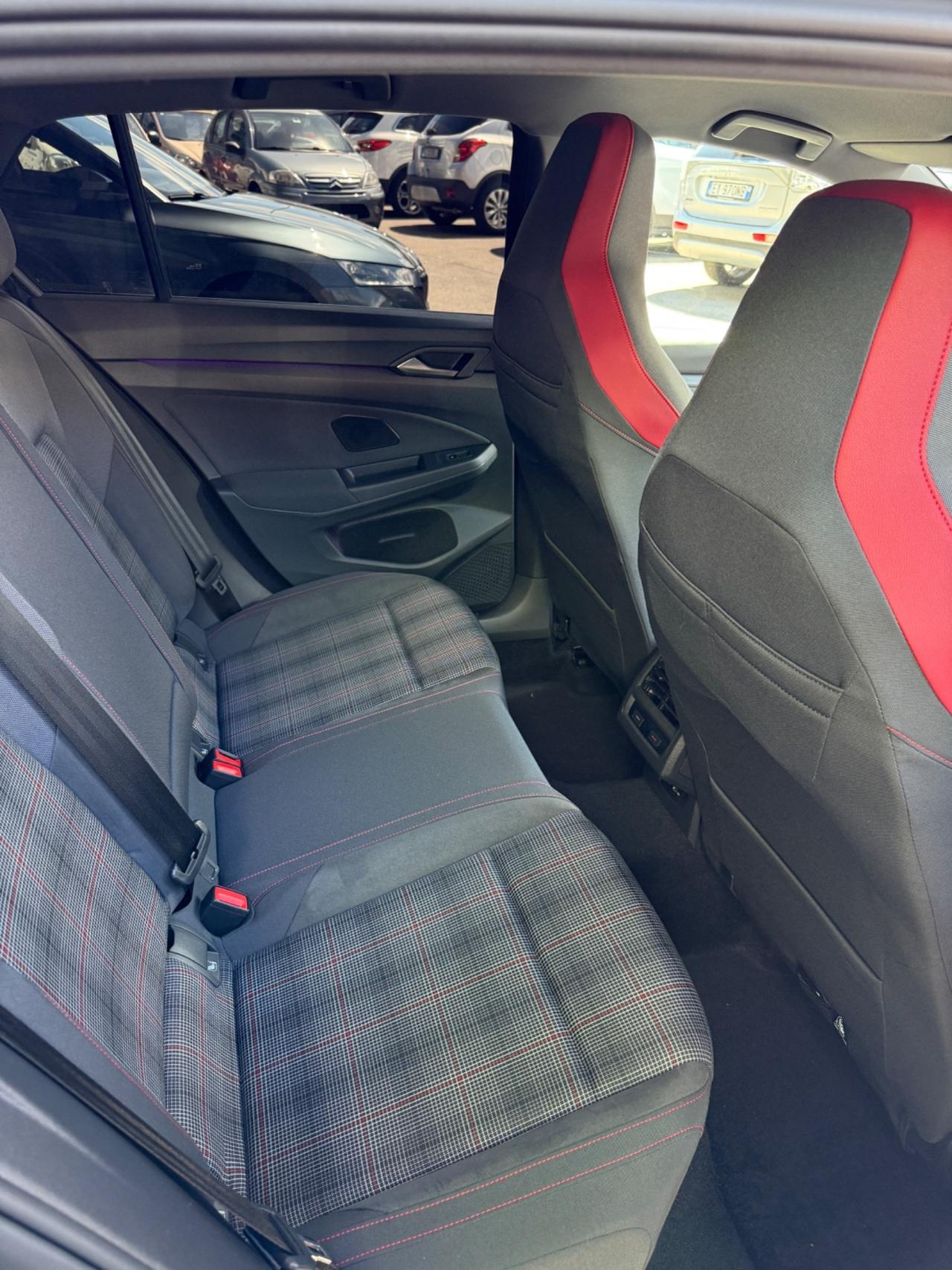 VOLKSWAGEN GOLF GTI 2.0 TSI GTI DSG km 90.000