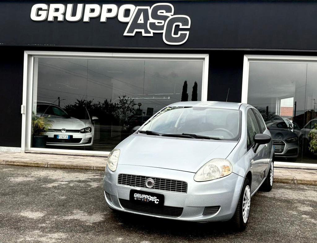 Fiat Grande Punto 3 Porte 1.2 BENZ 65 CV 3 P Dynamic ADATTA NEOPATENTATI