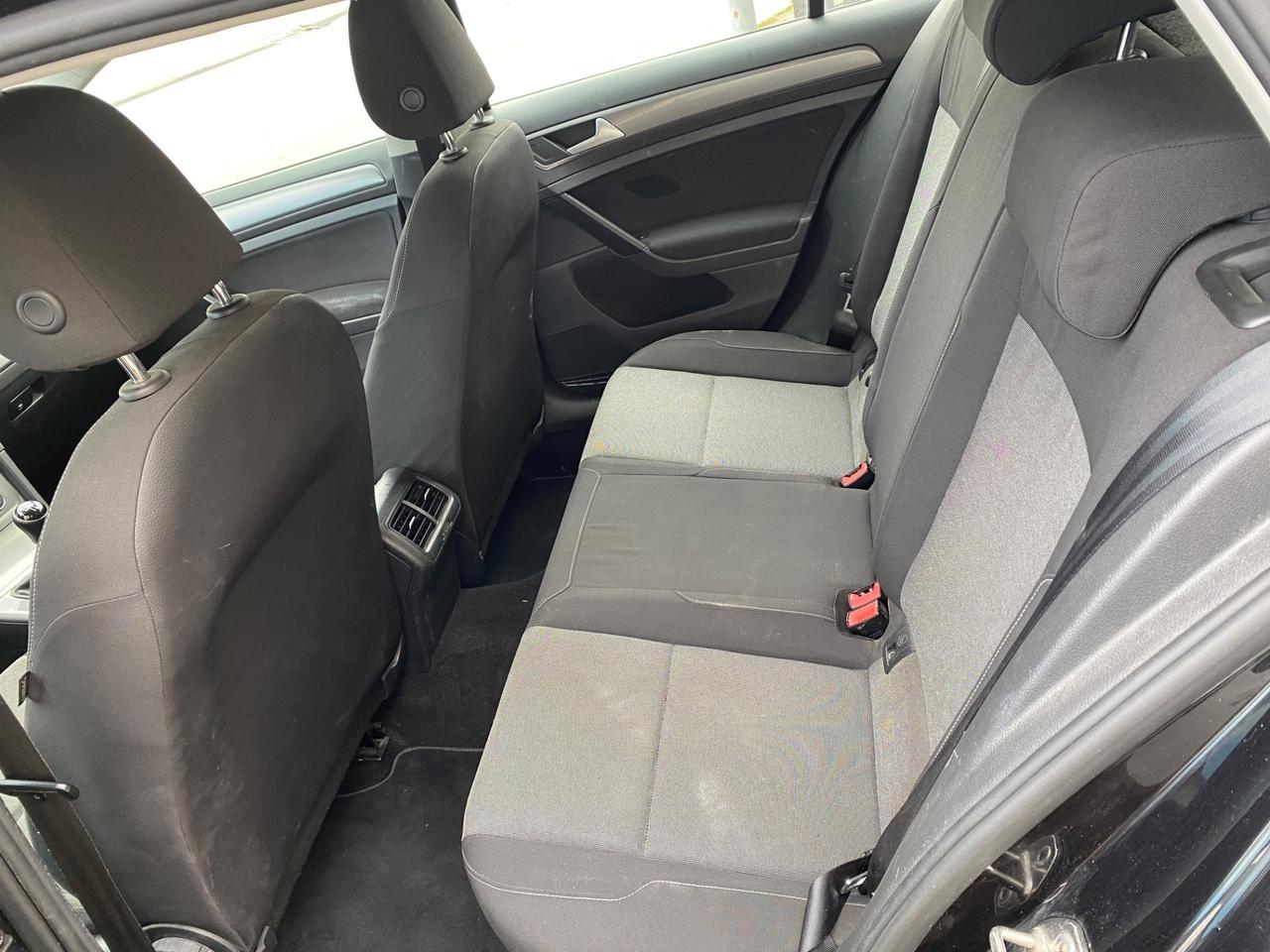 Volkswagen Golf. 16 TDI Trendline BlueMotion Technology