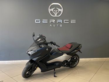 Yamaha TMAX 560 25th Anniversary black max