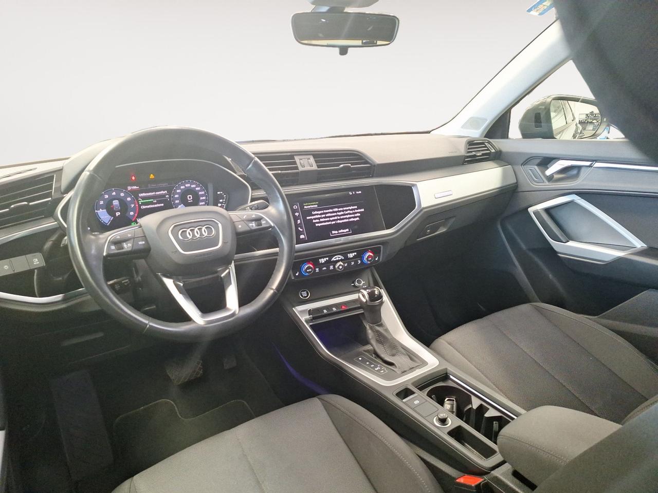 Audi Q3 35 1.5 tfsi mhev Business Advanced s-tronic