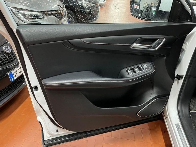 MG EHS Plug-in Hybrid Luxury