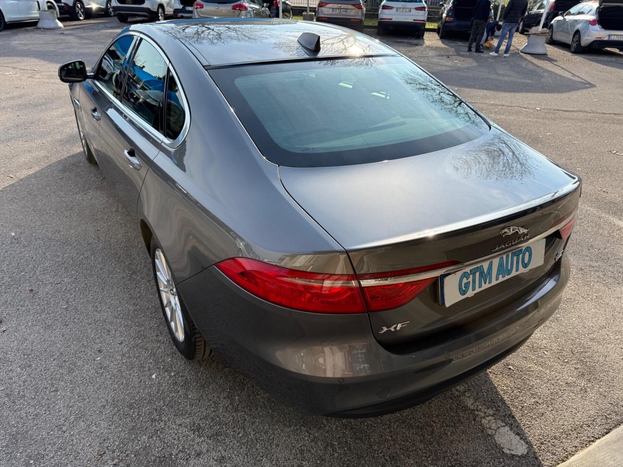 Jaguar XF 2.0 D 163 CV Prestige -Automatica