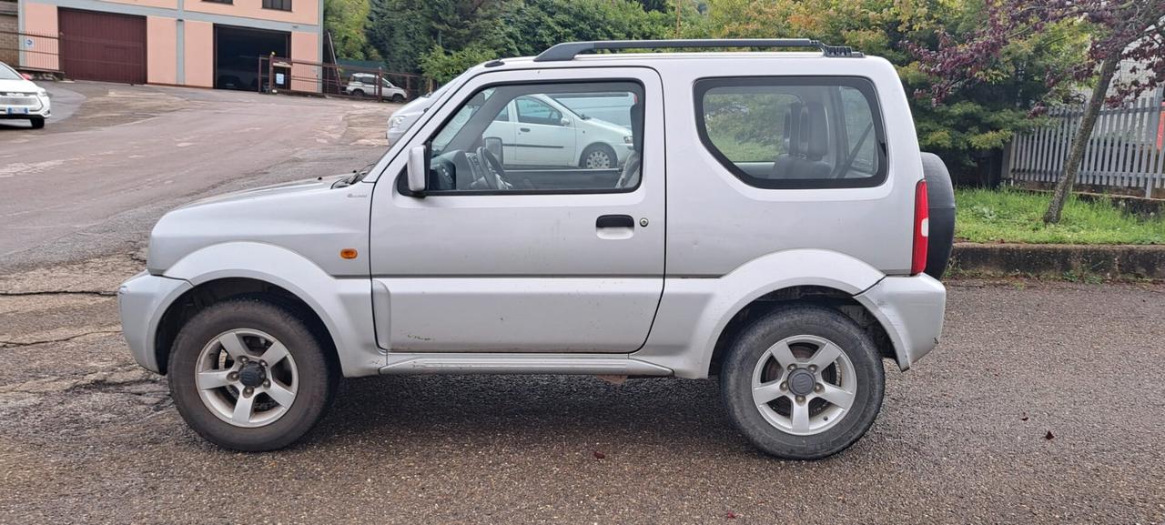 Suzuki Jimny 1.3i 16V cat 4WD JLX