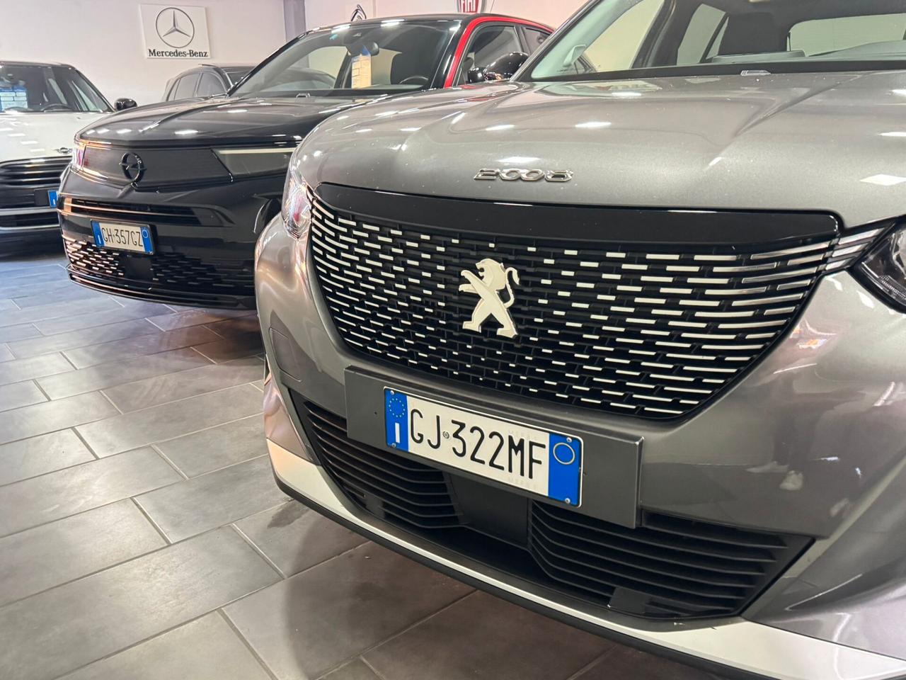 Peugeot 2008 BlueHDi 130 S&S EAT8 GT Pack Veglia l'i-cockpit 3D